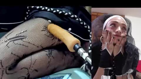 Snapshot of afroditacute16 chatting on October 28, 6:43 pm afroditacute16 online show from October 28, 6:43 pm