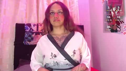 Snapshot of afroditaunu chatting on October 3, 3:25 am Cris owo online show from October 3, 3:25 am