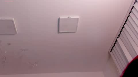    online show from April 15, 7:58 pm