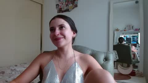 afrodithaa_ online show from April 1, 9:12 pm