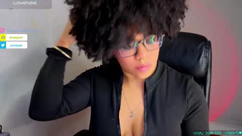 Snapshot of afrojayleof chatting on October 26, 10:25 pm Jayle online show from October 26, 10:25 pm