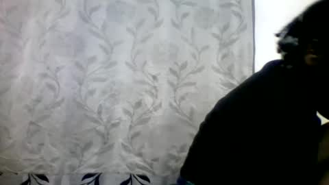 pink  and josphen online show from February 8, 4:14 pm