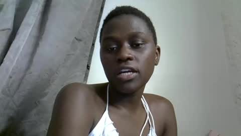 pink  and josphen online show from April 4, 8:56 am