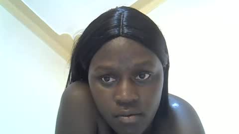 Snapshot of afronubians_ chatting on June 24, 4:44 am pink and josphen online show from June 24, 4:44 am
