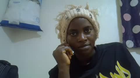 Snapshot of afronubians_ chatting on August 8, 5:48 pm pink and josphen online show from August 8, 5:48 pm