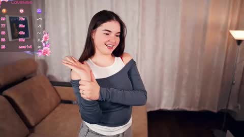 Lana  1800 - 0330 UTC   Mia 0700- 1630 UTC online show from February 9, 7:09 pm