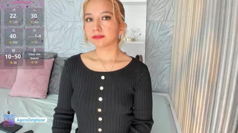 Agatadelphine online show from January 10, 1:46 pm