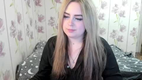 Snapshot of agatasweeti chatting on June 11, 12:32 am Agata online show from June 11, 12:32 am