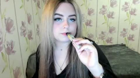 Snapshot of agatasweeti chatting on July 18, 10:46 pm Agata online show from July 18, 10:46 pm