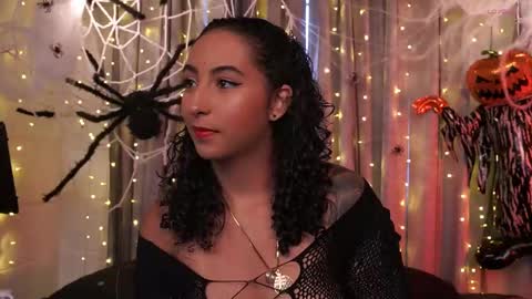 Snapshot of agatha_collinss chatting on October 8, 7:22 pm Val inst agatha clls online show from October 8, 7:22 pm