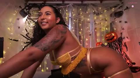 Snapshot of agatha_collinss chatting on October 18, 7:58 pm Val inst agatha clls online show from October 18, 7:58 pm