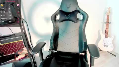 agatha_mayson online show from July 18, 7:45 am