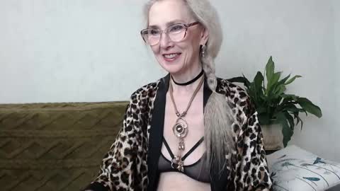 Agatha online show from March 7, 1:40 pm