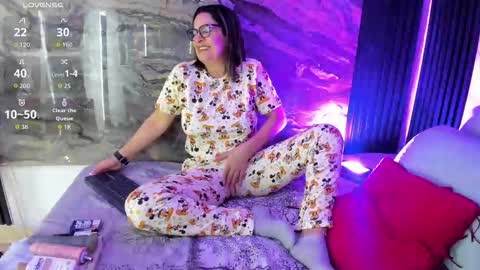 agatha_pleasure online show from January 7, 11:45 am