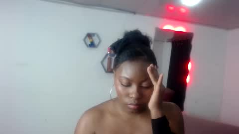 Snapshot of agatha_prime chatting on December 15, 3:02 am CAROLINA online show from December 15, 3:02 am