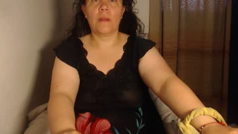 Snapshot of agathaaaa chatting on June 29, 10:59 am online show from June 29, 10:59 am