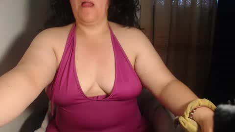 Snapshot of agathaaaa chatting on July 17, 11:06 am online show from July 17, 11:06 am
