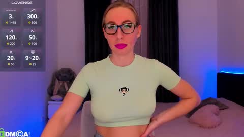 Snapshot of agent_polly chatting on January 12, 3:28 pm Polly online show from January 12, 3:28 pm