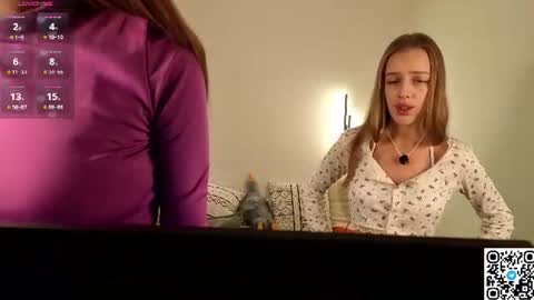 Monica and Bella online show from July 22, 5:32 am