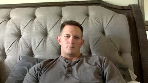 Snapshot of agg3131 chatting on January 26, 1:31 am Andrew G online show from January 26, 1:31 am