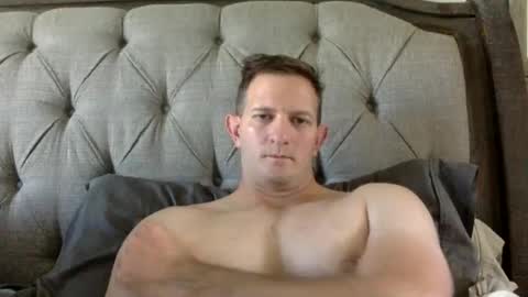 Snapshot of agg3131 chatting on February 2, 1:45 am Andrew G online show from February 2, 1:45 am