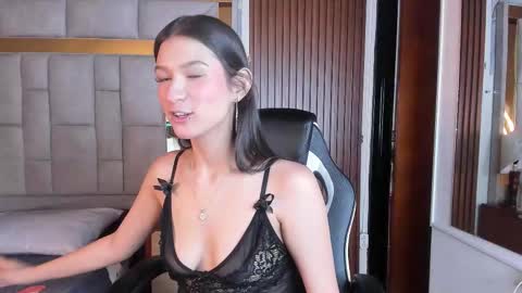 AggathaSanders online show from January 13, 8:25 pm