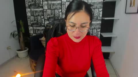 Aghata Moon online show from January 30, 6:00 pm