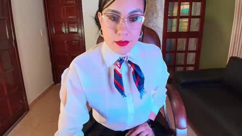 Snapshot of aghata_moon chatting on January 19, 4:00 pm Aghata Moon online show from January 19, 4:00 pm
