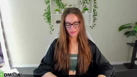 Snapshot of agnes_wells chatting on November 6, 9:21 am agnes wells online show from November 6, 9:21 am