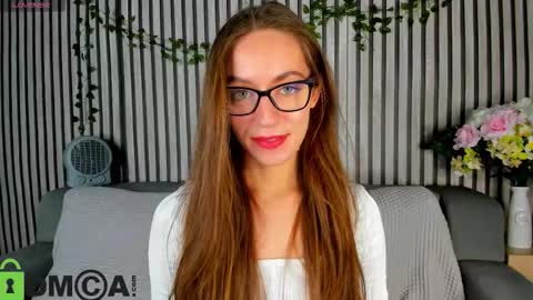 Snapshot of agnes_wells chatting on November 8, 9:20 am agnes wells online show from November 8, 9:20 am