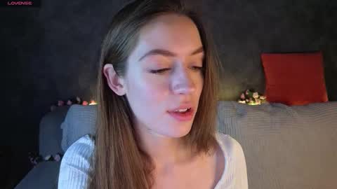 Snapshot of agnes_wells chatting on December 18, 9:26 am agnes wells online show from December 18, 9:26 am