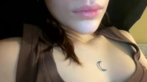 Agnes online show from October 4, 7:34 pm