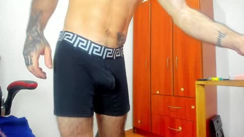 Agustin online show from January 12, 6:05 pm