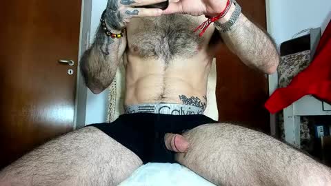 Agustin online show from April 2, 3:31 pm