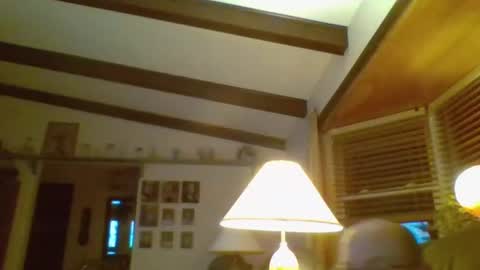 aguynrkfrd online show from January 12, 10:12 am