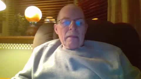 aguynrkfrd online show from January 19, 10:39 am