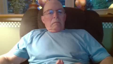 aguynrkfrd online show from June 15, 9:55 am