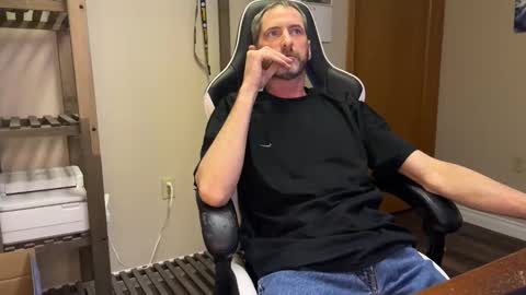 AhShucks online show from April 6, 3:37 am