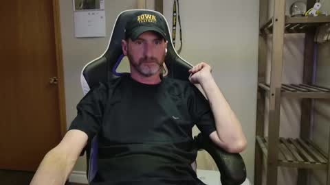 AhShucks online show from April 10, 3:23 am