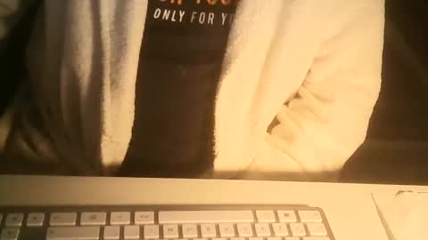 Snapshot of ahmole chatting on February 16, 8:33 pm Ole online show from February 16, 8:33 pm