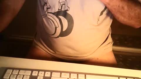 Snapshot of ahmole chatting on September 18, 5:31 am Ole online show from September 18, 5:31 am