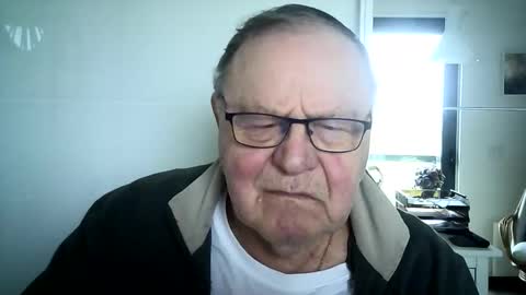 Snapshot of ahmole chatting on February 8, 12:41 pm Ole online show from February 8, 12:41 pm