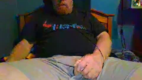 hrnycummer online show from January 13, 8:15 am