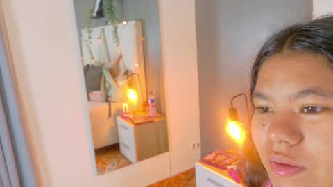 AHSLY online show from April 10, 11:37 am