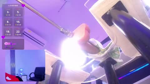 Ahytana online show from April 18, 9:15 pm