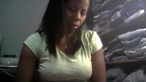 Snapshot of aicha_boobs chatting on October 8, 2:09 am Aicha boobs online show from October 8, 2:09 am