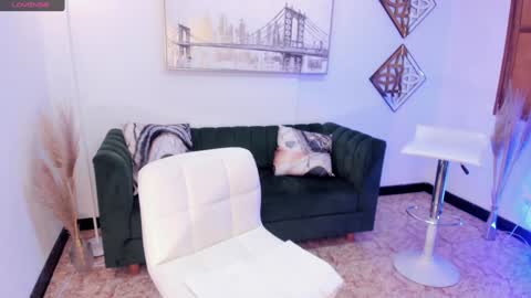 AIDA ADAMS online show from February 8, 12:28 am