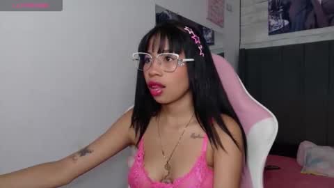 Aida online show from February 18, 11:33 pm