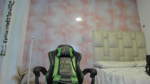 karoline  online show from March 21, 2:27 am