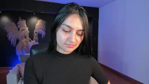 aidajoness online show from November 18, 12:31 pm